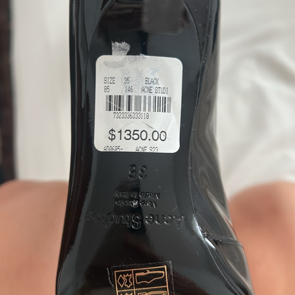 Elegant Black Knee-High Women's Boots - Picture 2 of 4